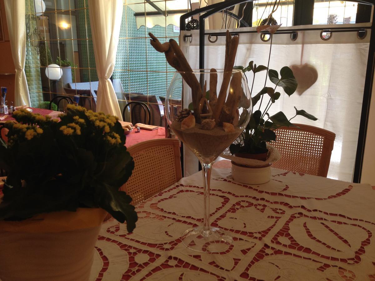 Albergo Glory Borghetto Santo Spirito Eksteriør billede