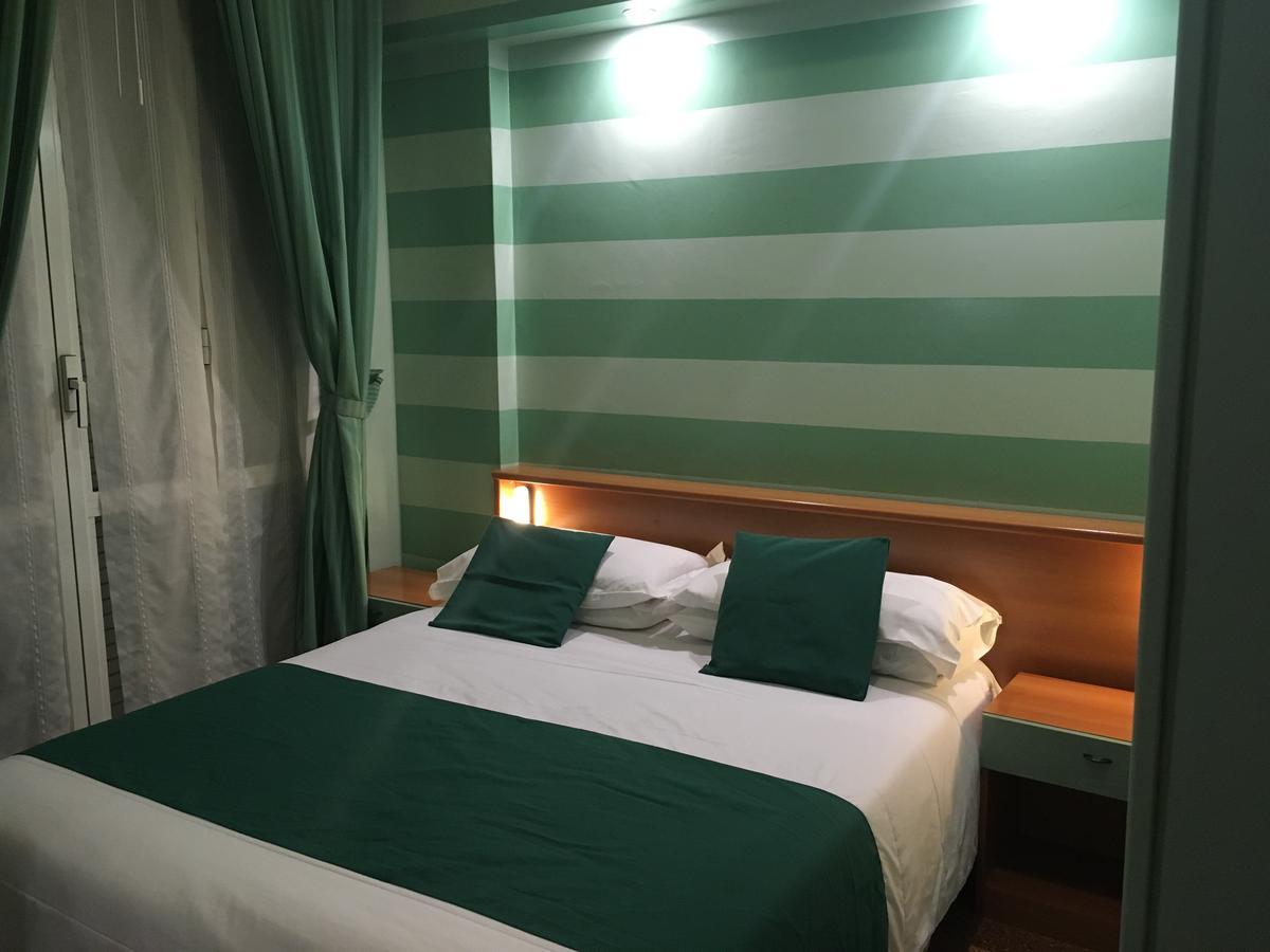 Albergo Glory Borghetto Santo Spirito Eksteriør billede