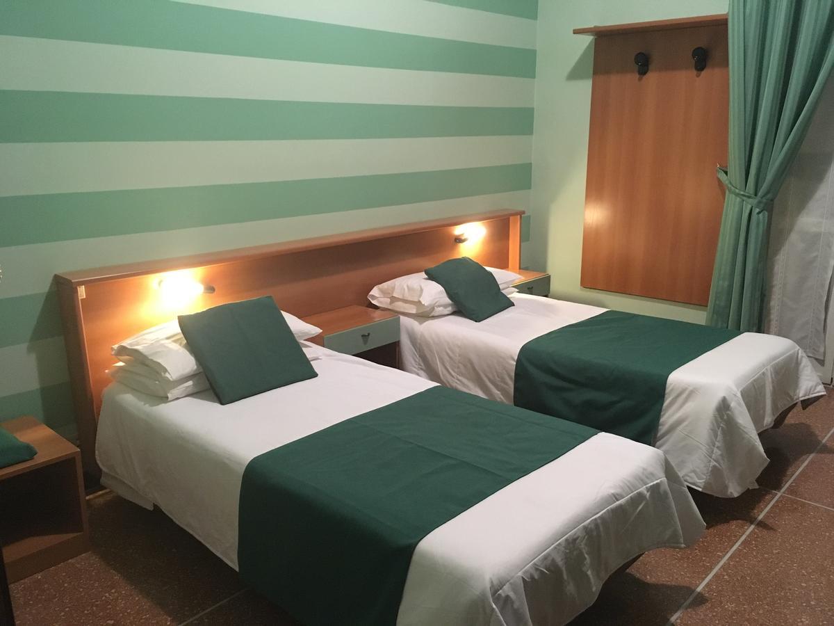 Albergo Glory Borghetto Santo Spirito Eksteriør billede
